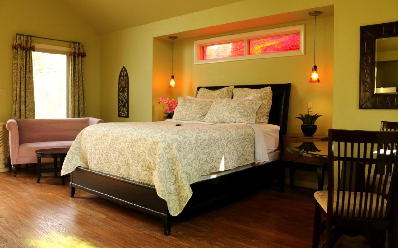 The Grand Treehouse Resort Eureka Springs Bagian luar foto